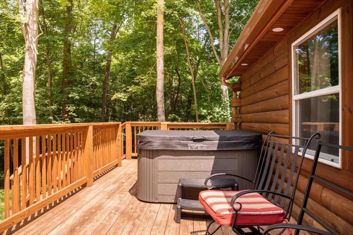 Secluded Wooded Cabin Near The Hocking Hills New Straitsville Exteriör bild