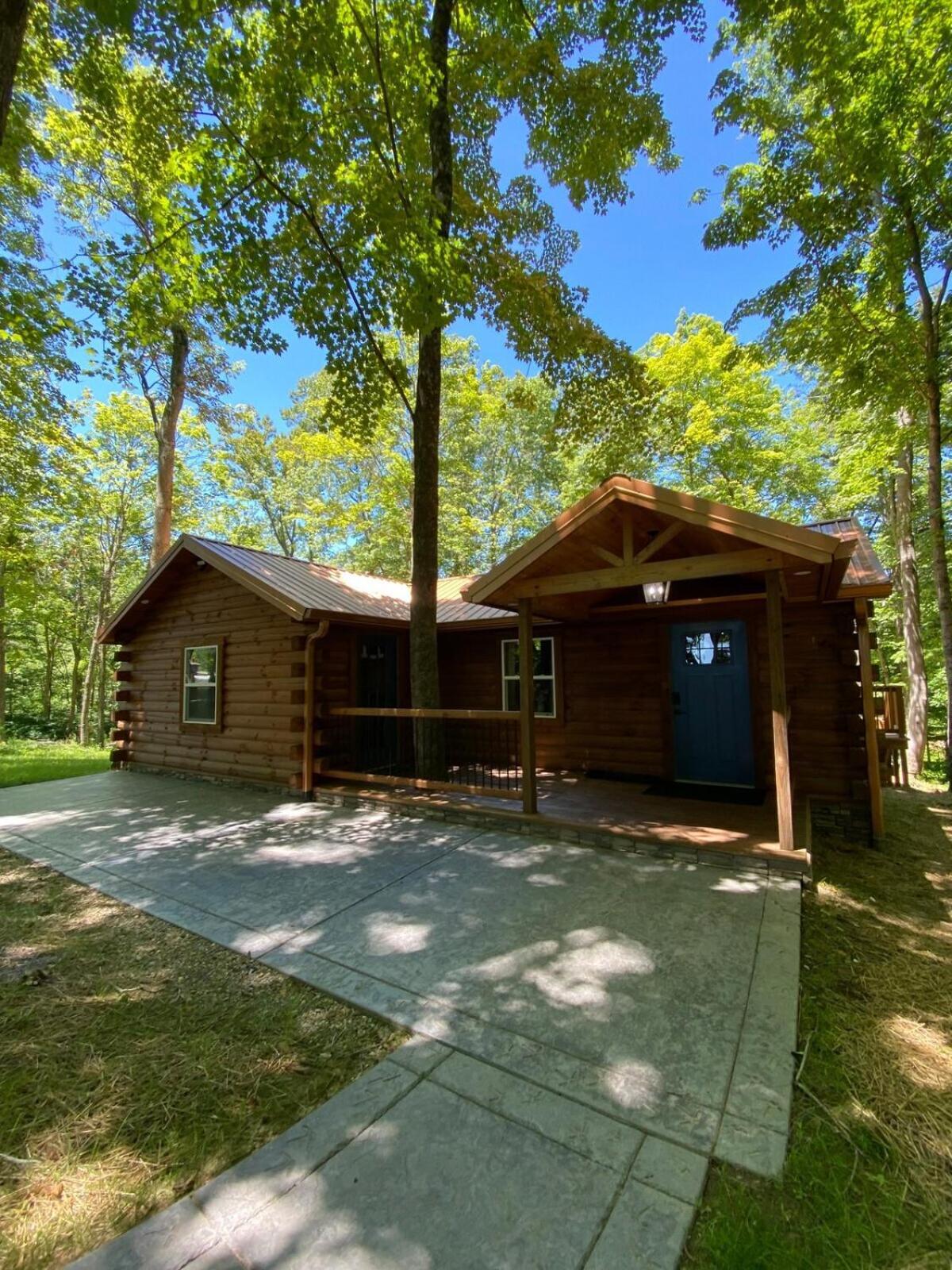Secluded Wooded Cabin Near The Hocking Hills New Straitsville Exteriör bild